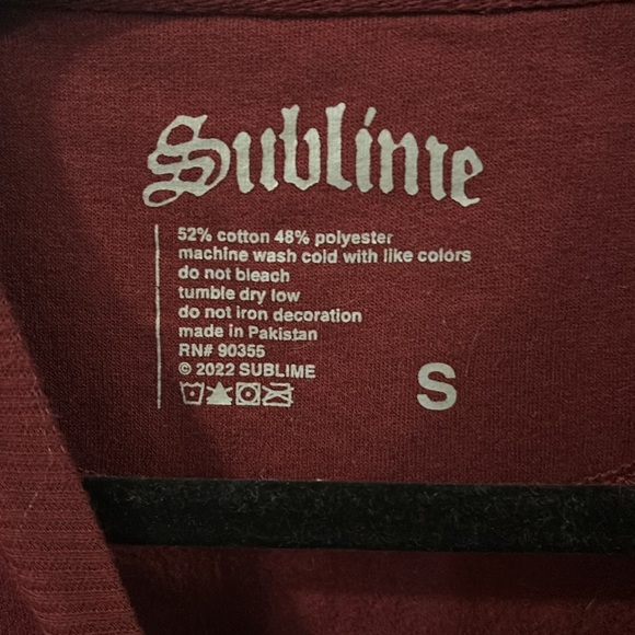 Small sublime slip over - Picture 3 of 4